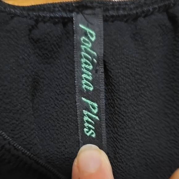 Poliana Elegant Black Lace Sleeve Top 1X - Picture 2 of 5